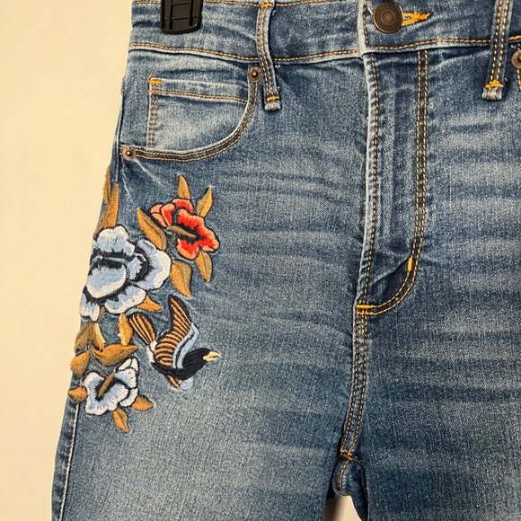 Abercrombie & Fitch Embroidered Floral Super Skinny High Rise Jeans Womens Sz 0 - Picture 3 of 12